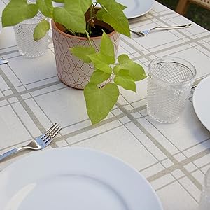 Toalha de Mesa Xadrez Off White e Cinza Tecido Nobre (8-10 Lugares retangular)